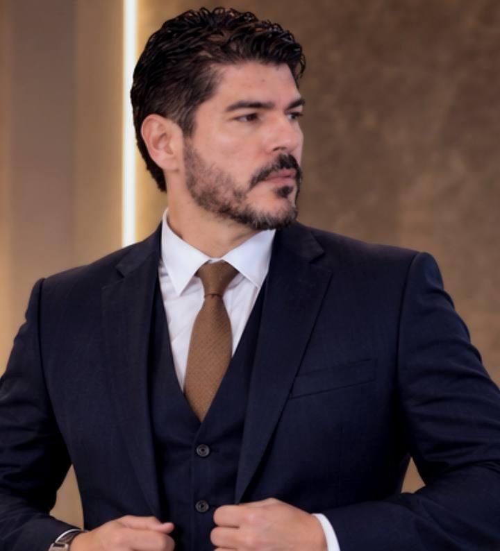 Dr. Fernando França